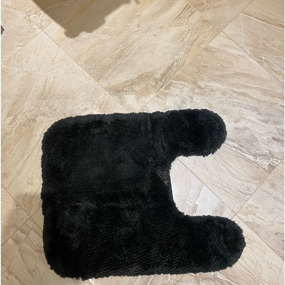 Luxury soft Queen Mary contour bathroom rug